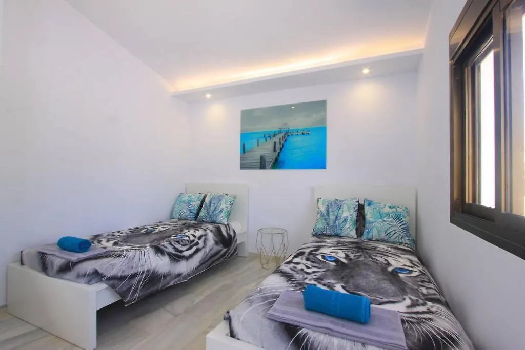 Apartment Modern Beach Penthouse Marbella