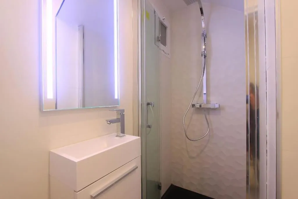 Apartment Modern Beach Penthouse Marbella