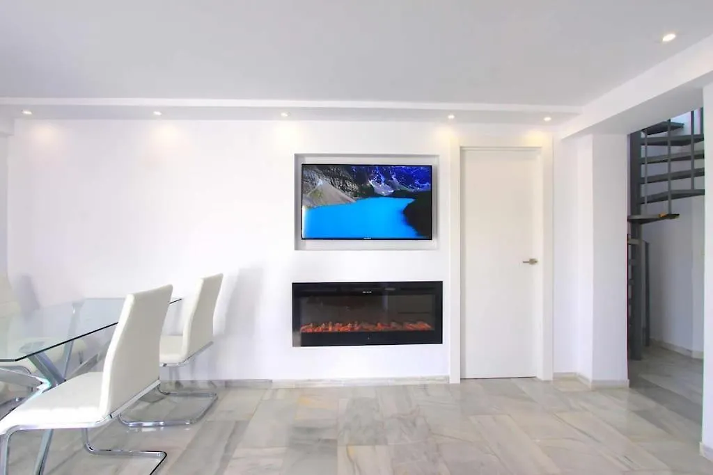 Modern Beach Penthouse Marbella 0*,