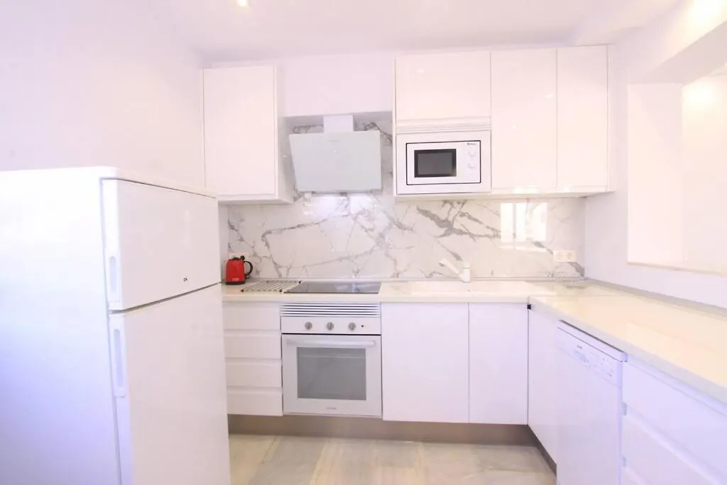 Modern Beach Penthouse Marbella 0*,